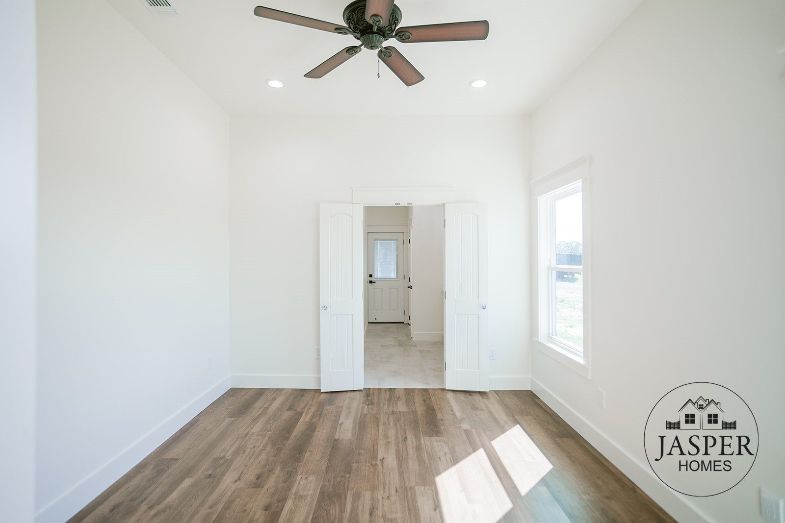Yoakum custom home on Edgar Leesville Road by Jasper Homes — photo 31