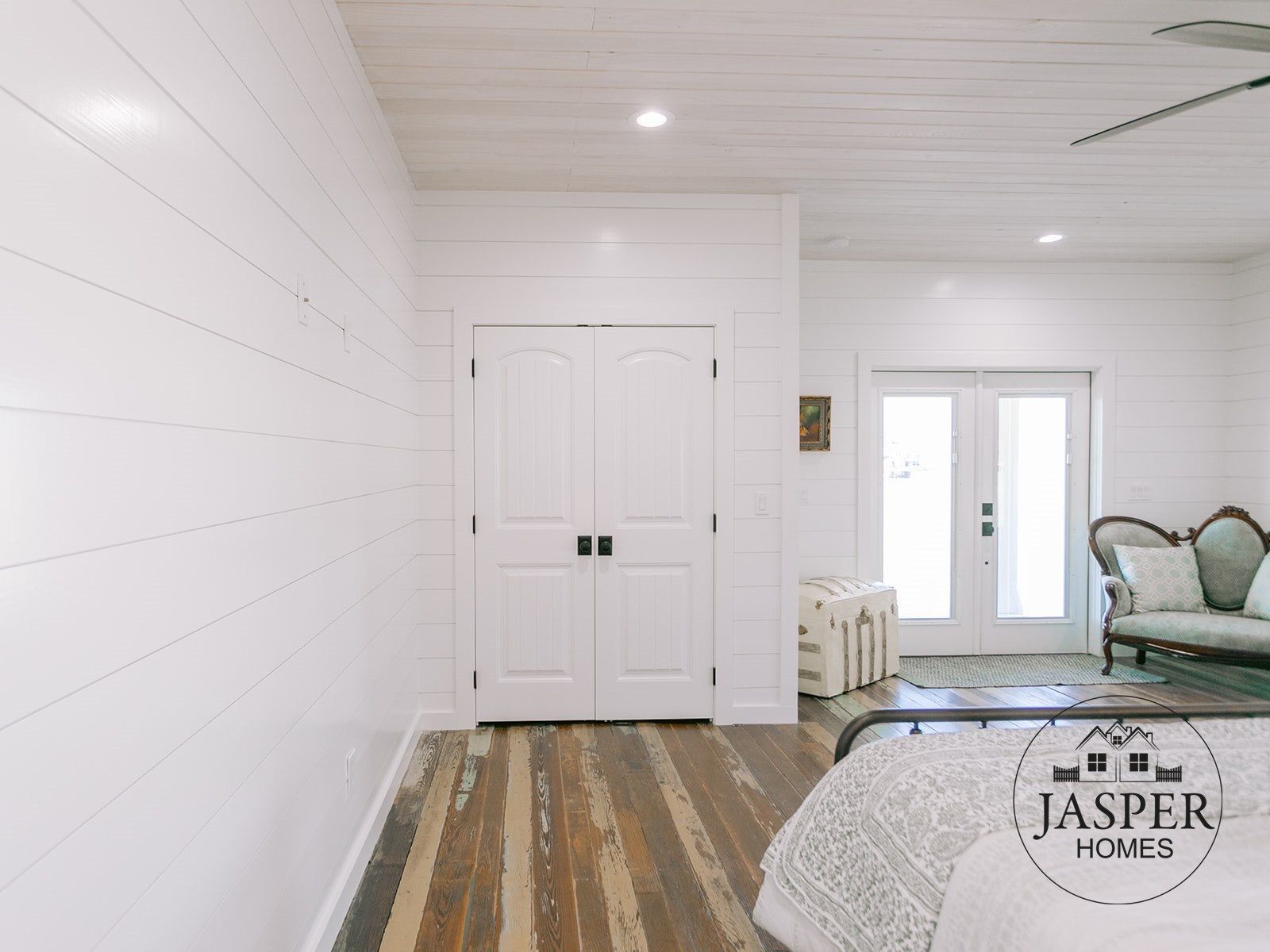 Mustang Mott ranch home renovation by Jasper Homes — photo 113