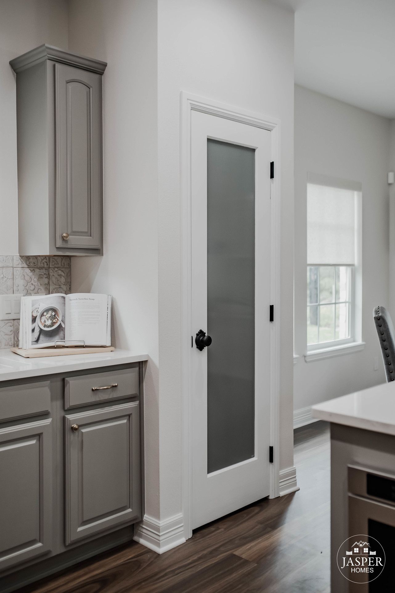 Victoria custom home built by Jasper Homes — photo 32