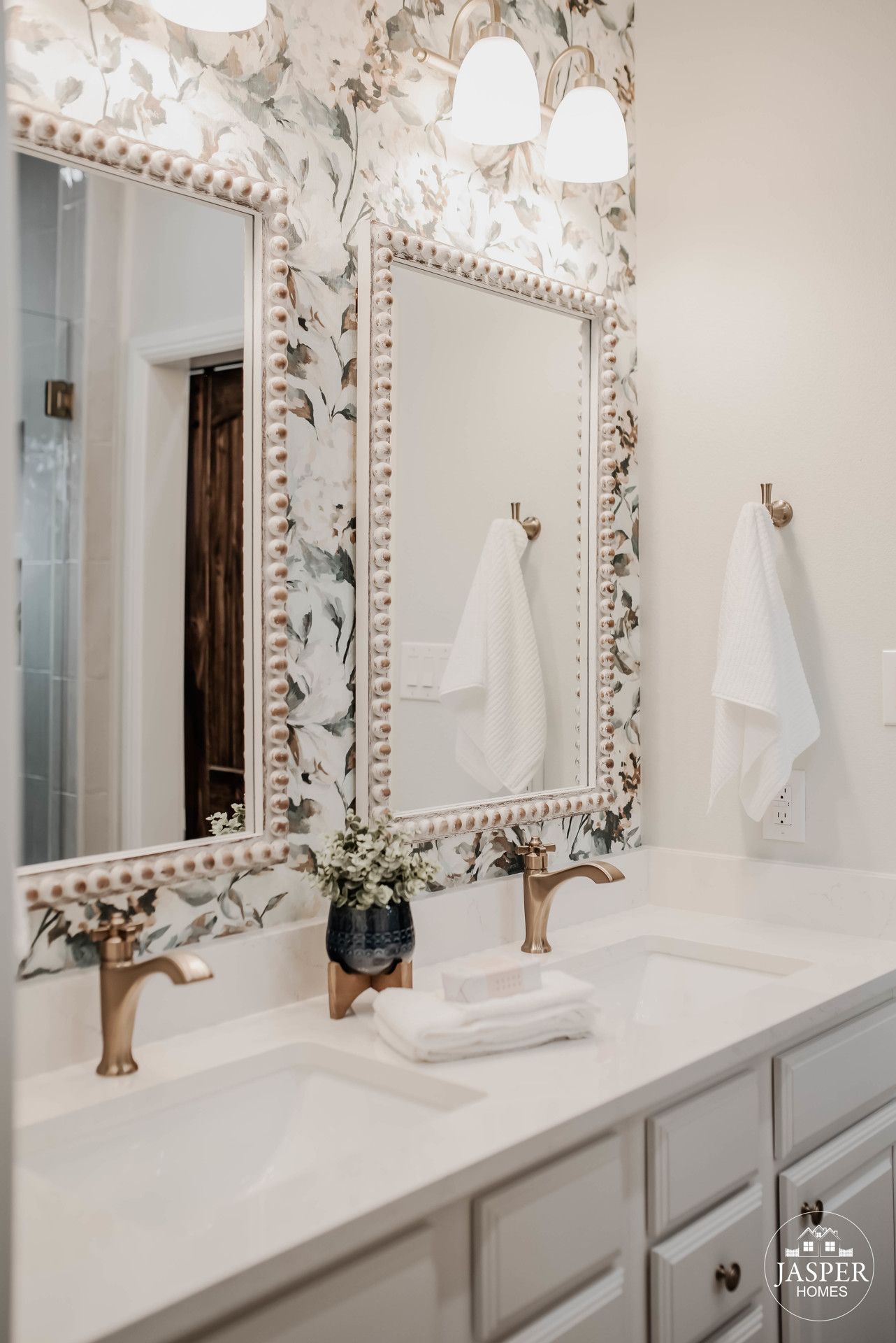 Victoria custom home built by Jasper Homes — photo 20