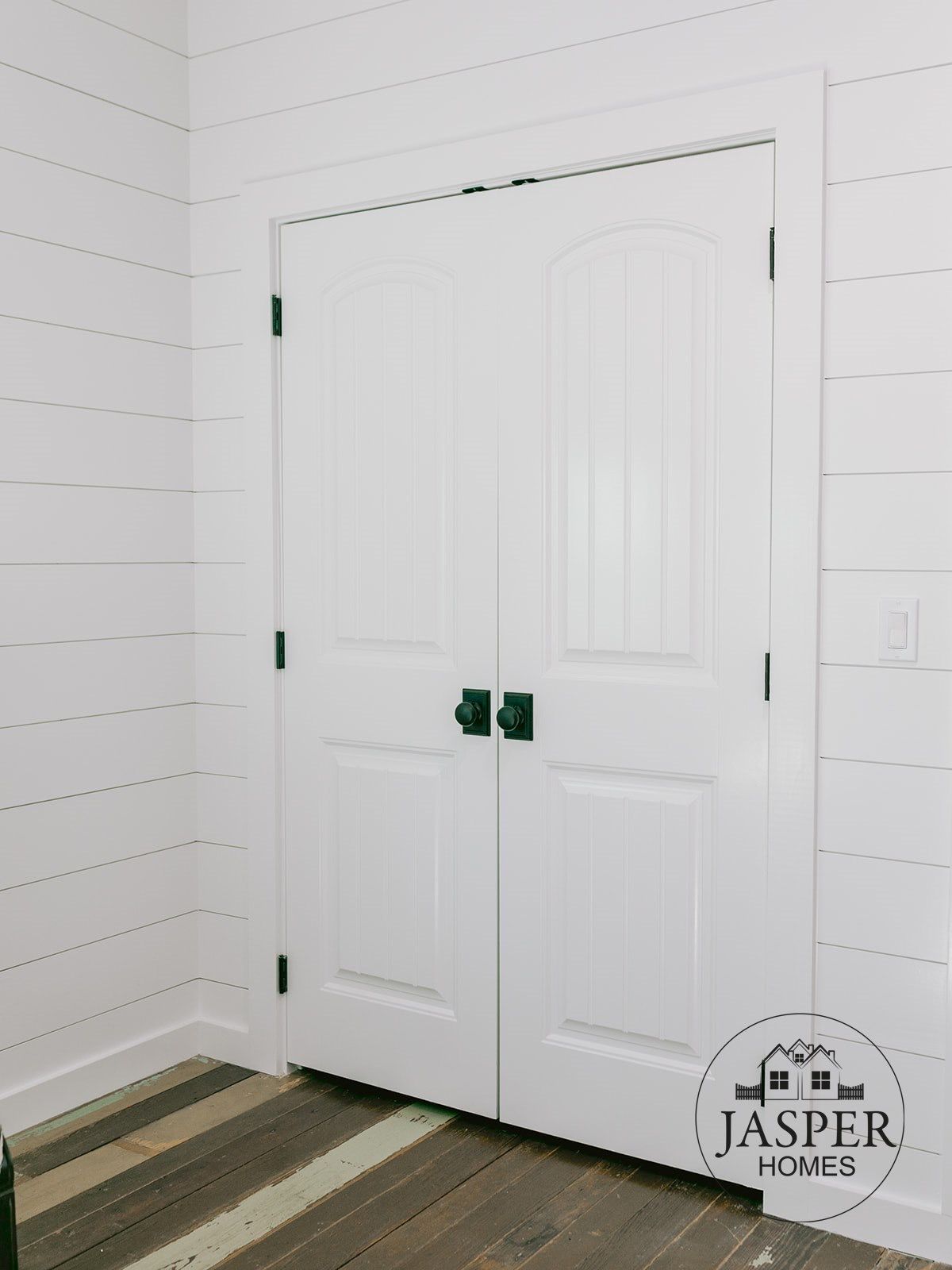Mustang Mott ranch home renovation by Jasper Homes — photo 108