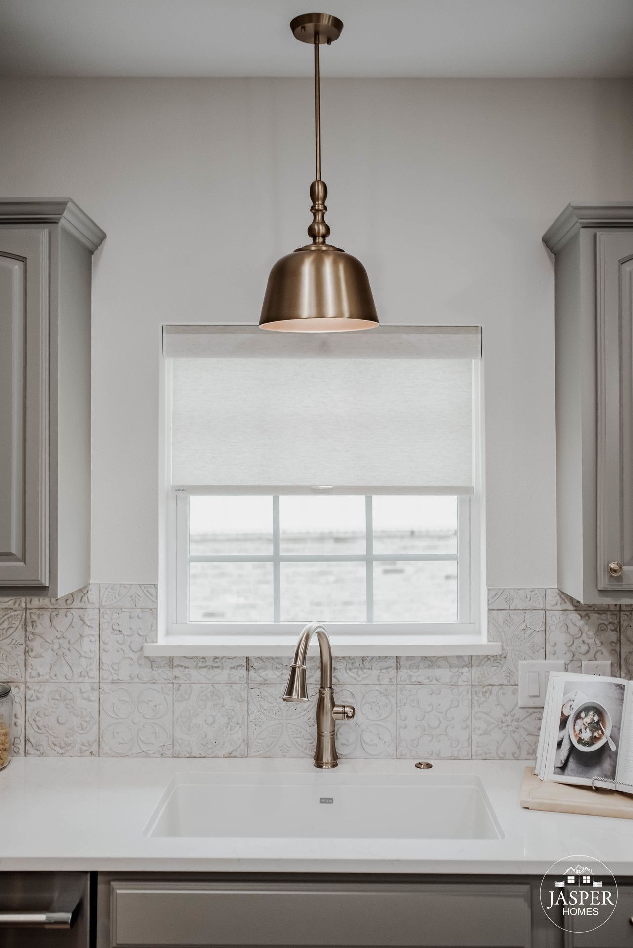 Victoria custom home built by Jasper Homes — photo 36