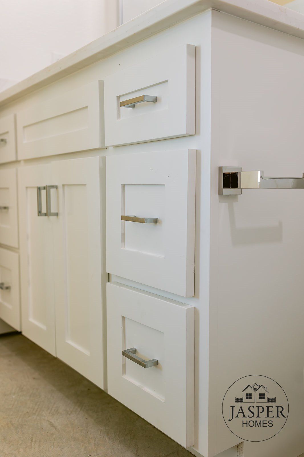 Palacios custom home on Windswept Drive by Jasper Homes — photo 26