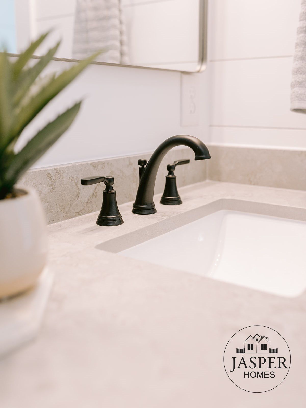 Mustang Mott ranch home renovation by Jasper Homes — photo 78
