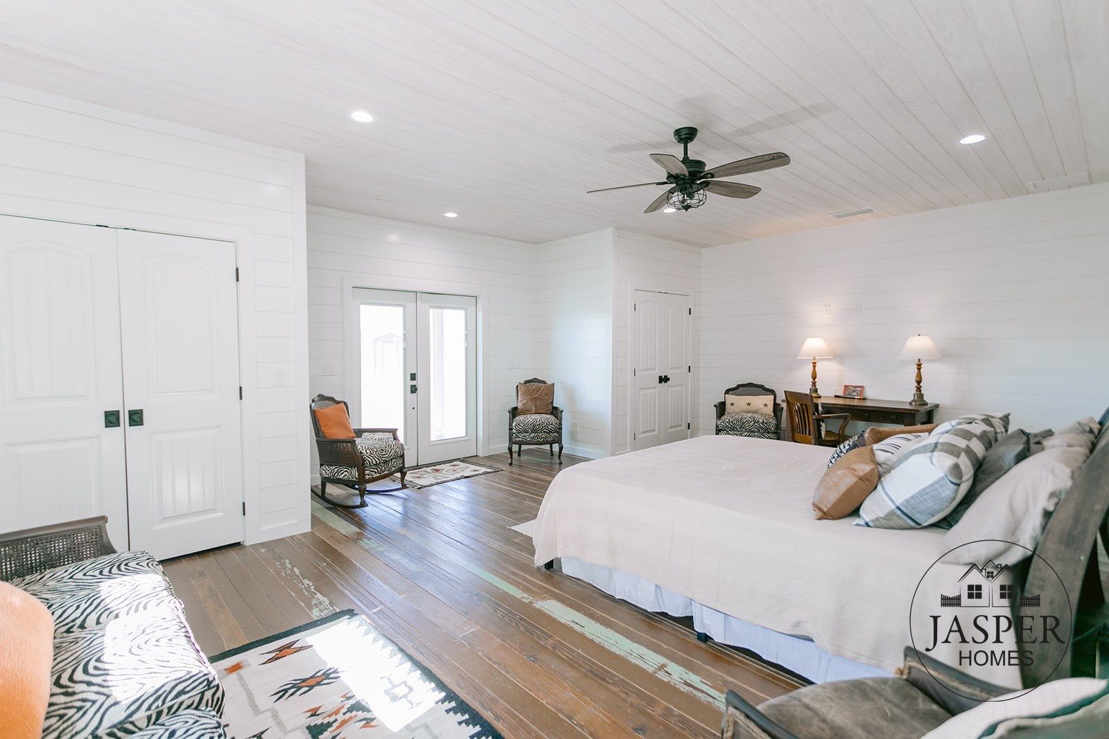 Mustang Mott ranch home renovation by Jasper Homes — photo 101