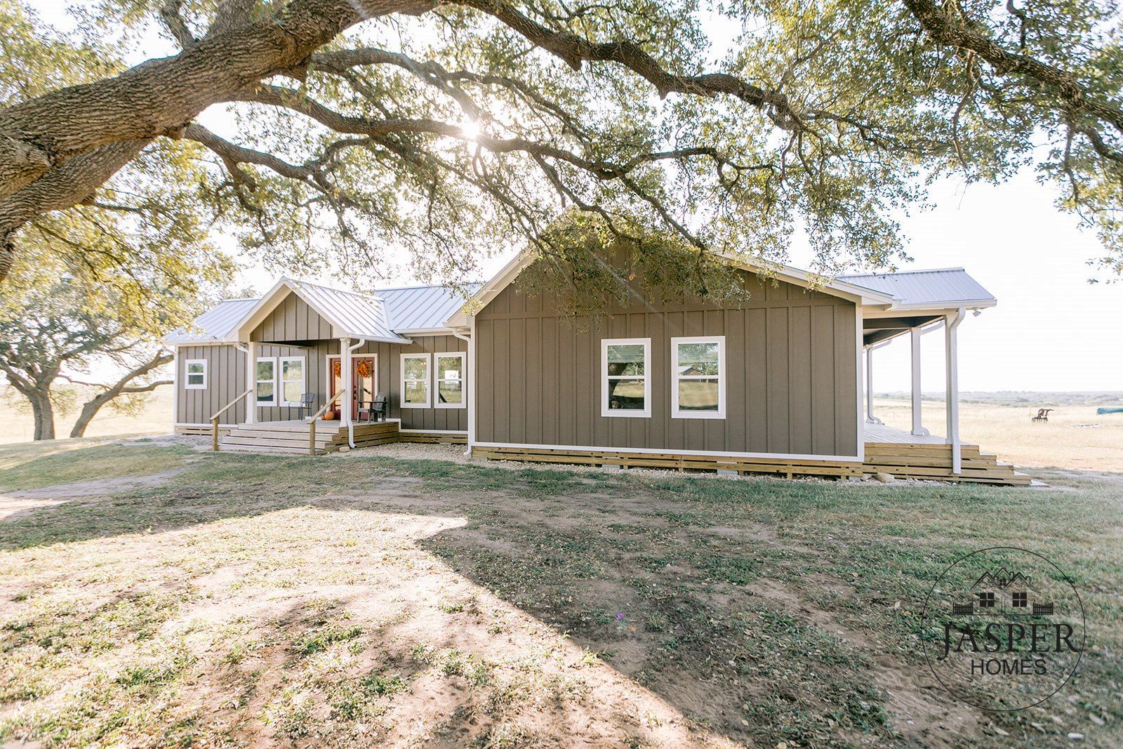 Mustang Mott ranch home renovation by Jasper Homes — photo 4