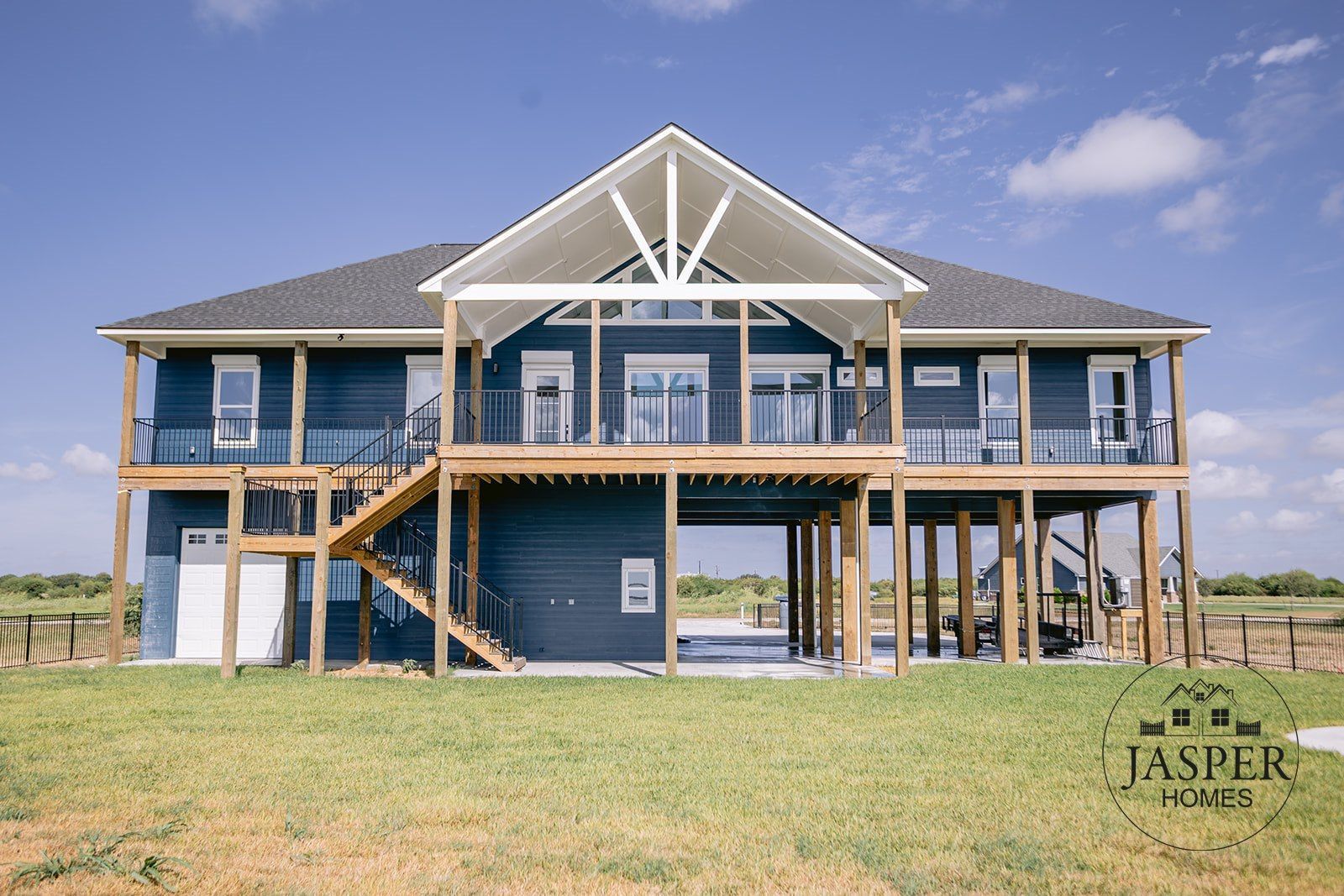 Port Lavaca custom home on Windswept Drive by Jasper Homes — photo 10