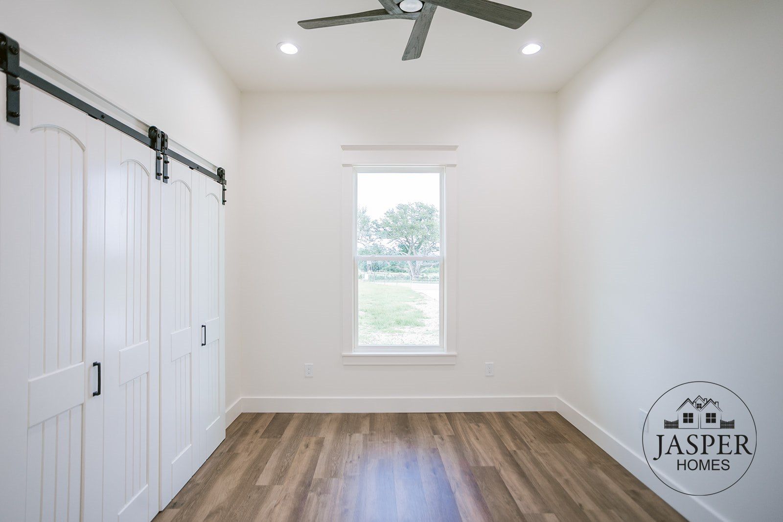 Yoakum custom home on Edgar Leesville Road by Jasper Homes — photo 69