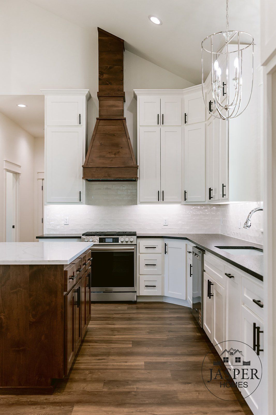 Yoakum custom home on Edgar Leesville Road by Jasper Homes — photo 12