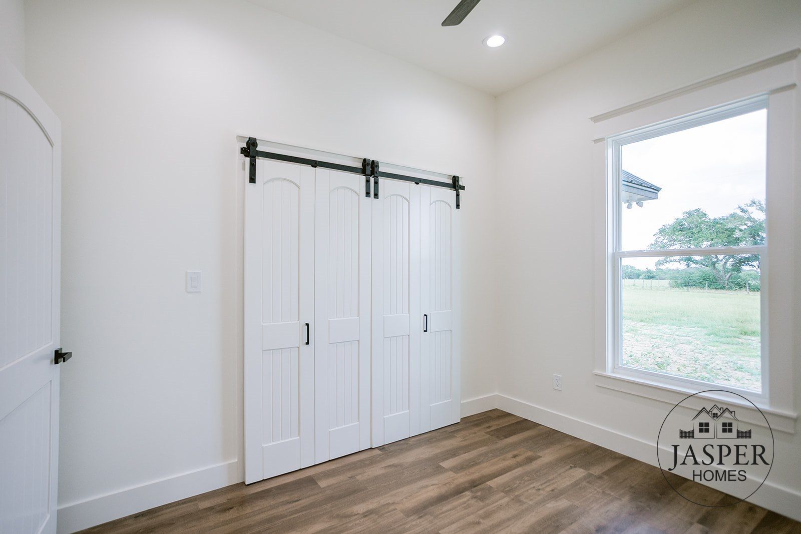 Yoakum custom home on Edgar Leesville Road by Jasper Homes — photo 70