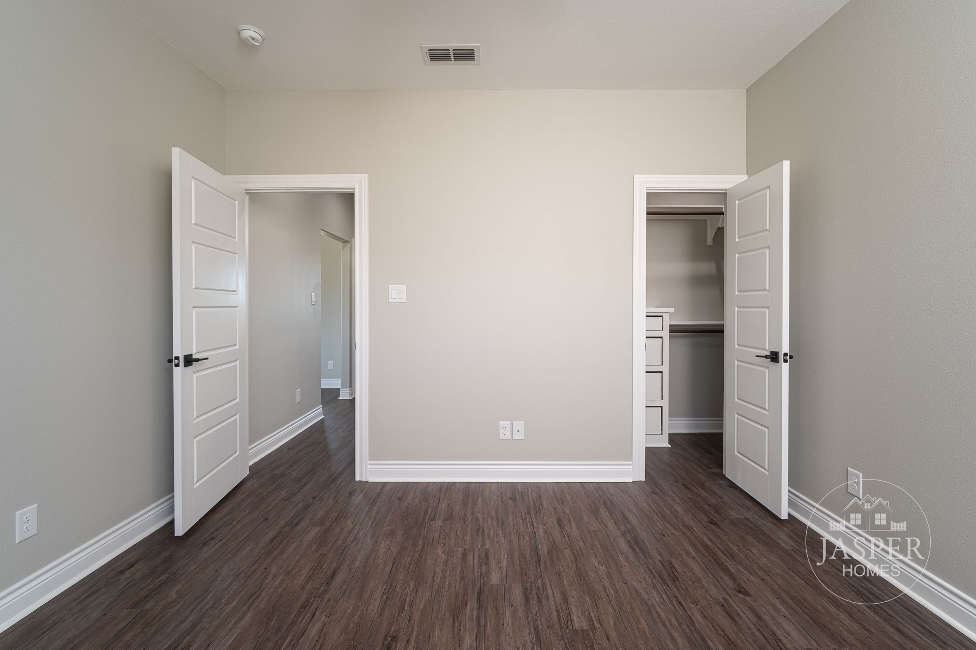 Port Lavaca custom home on Bredan Road by Jasper Homes — photo 33