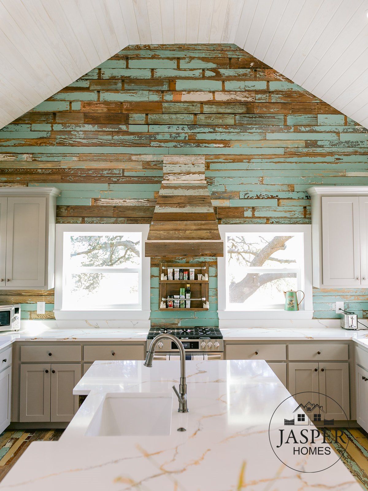 Mustang Mott ranch home renovation by Jasper Homes — photo 32