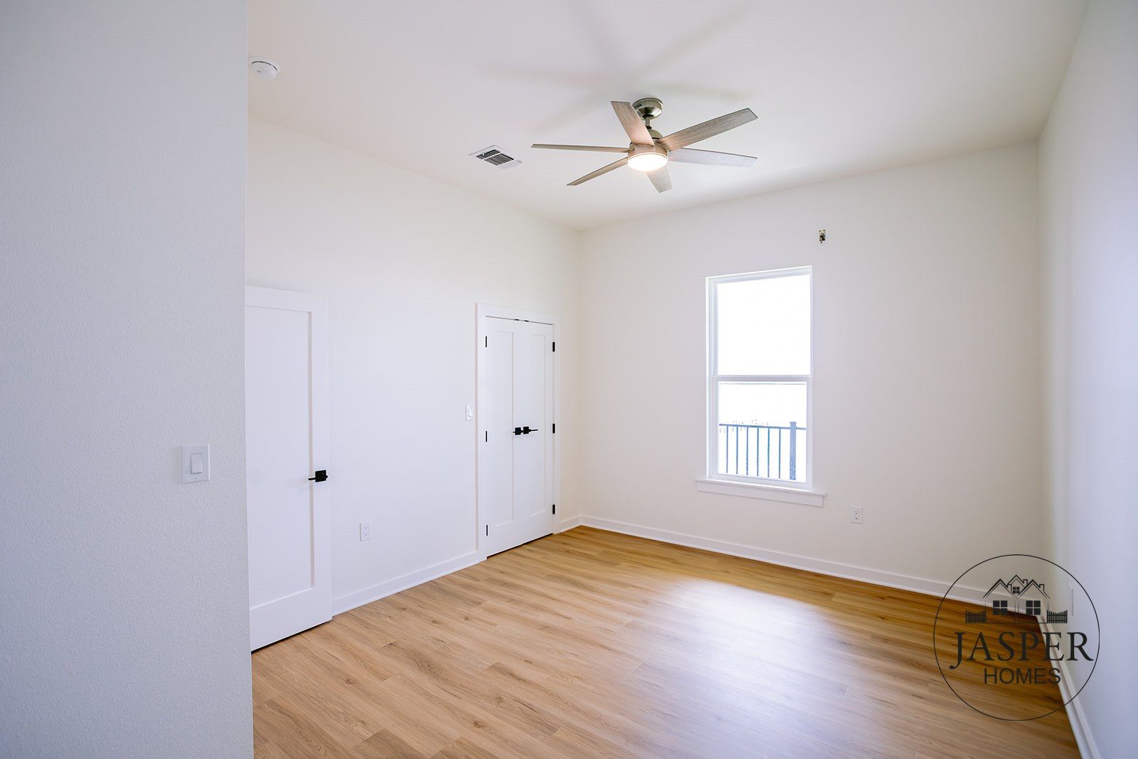 Port Lavaca custom home on Windswept Drive by Jasper Homes — photo 89