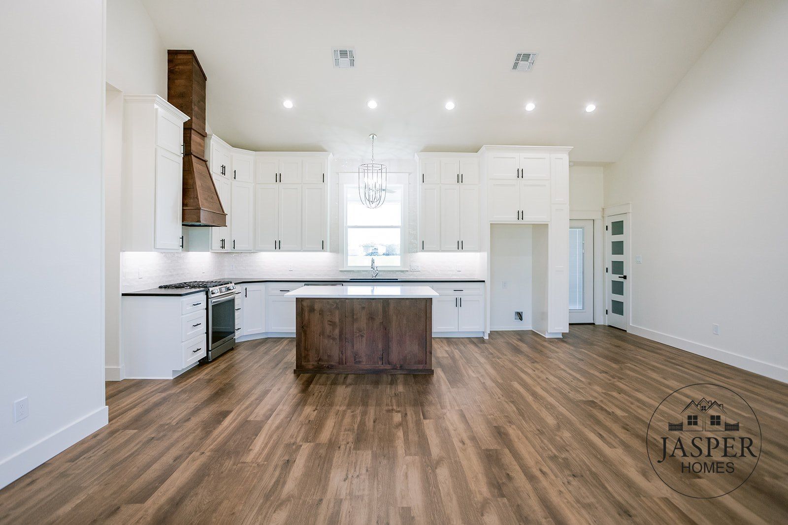 Yoakum custom home on Edgar Leesville Road by Jasper Homes — photo 2