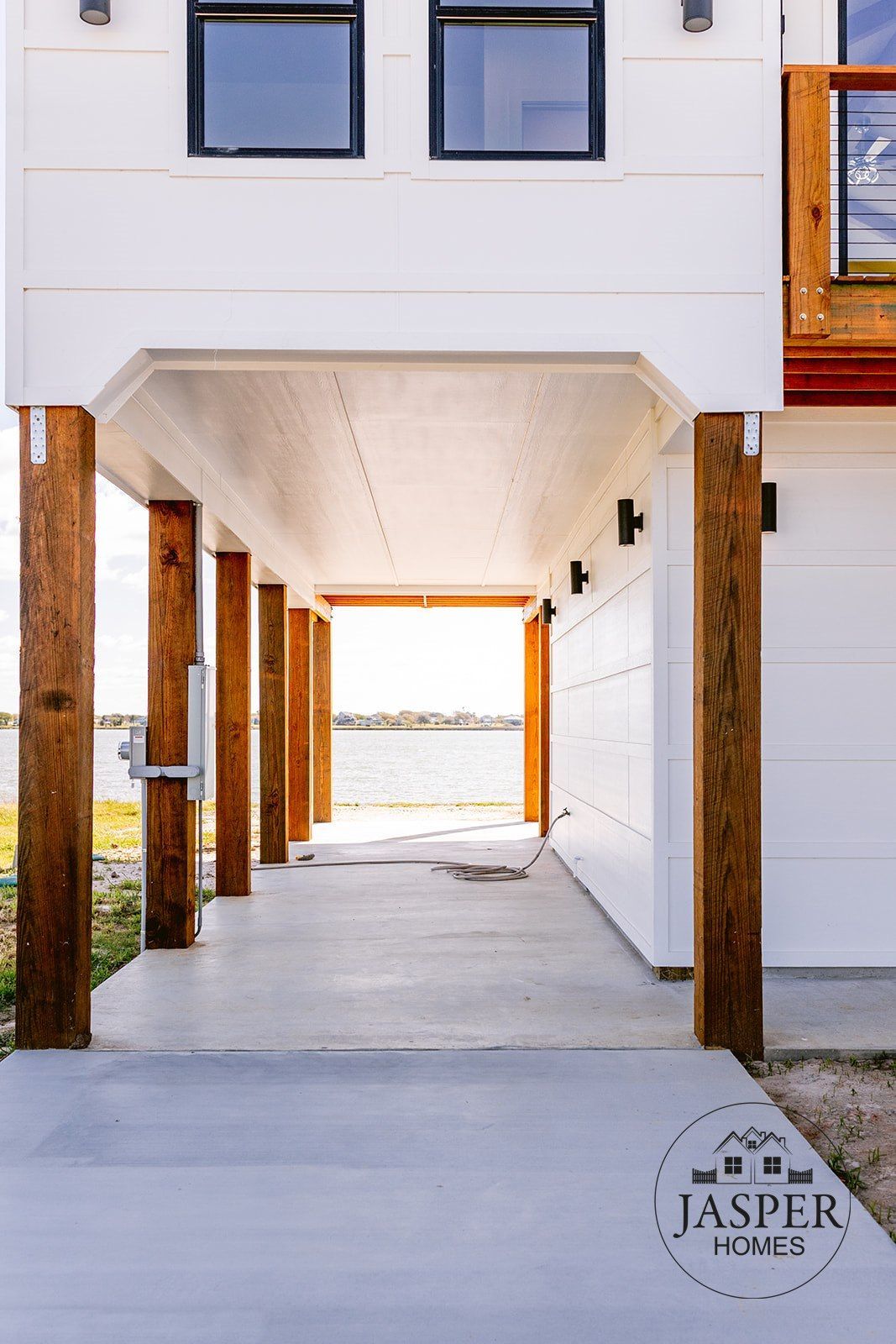 Palacios custom home on Windswept Drive by Jasper Homes — photo 11