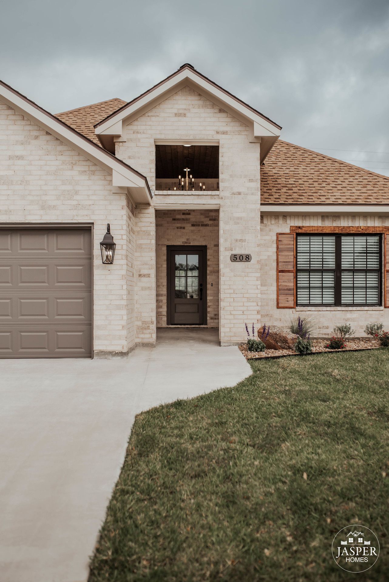 Victoria custom home built by Jasper Homes — photo 5