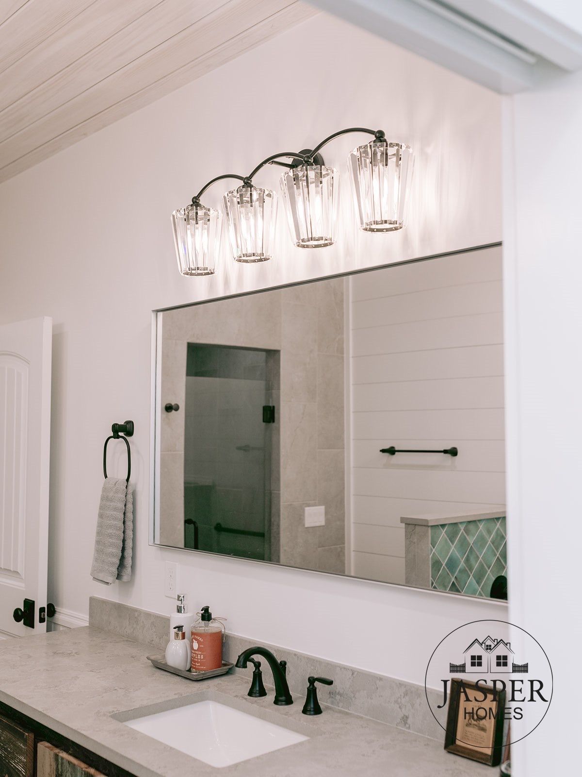 Mustang Mott ranch home renovation by Jasper Homes — photo 97