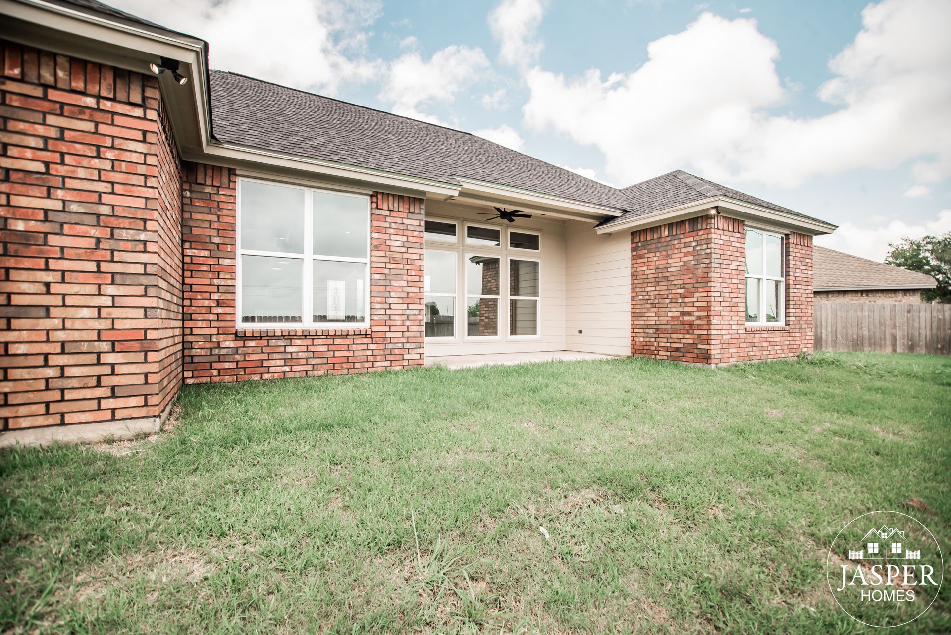Victoria spec home built by Jasper Homes — photo 4