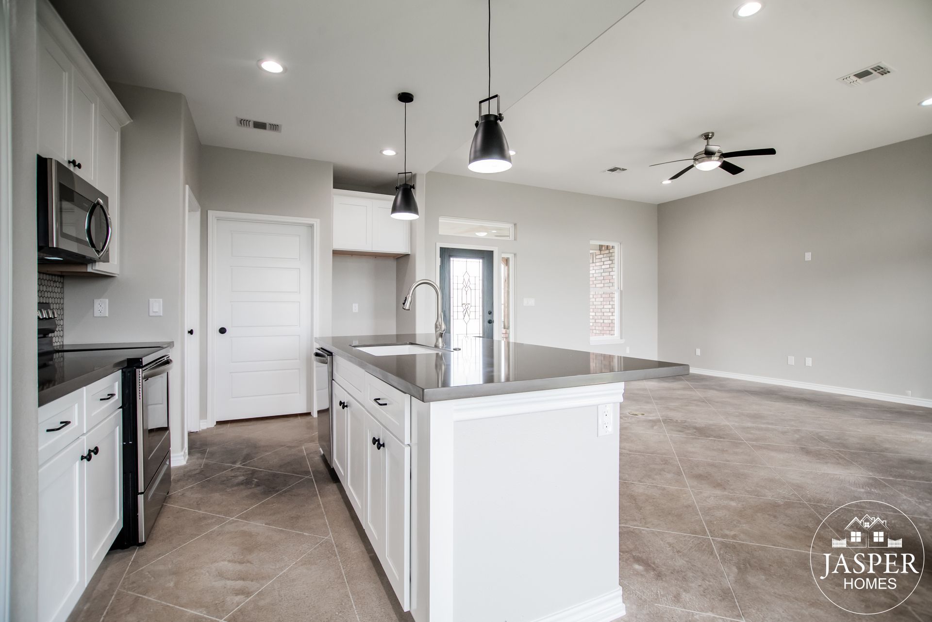 Victoria spec home built by Jasper Homes — photo 51