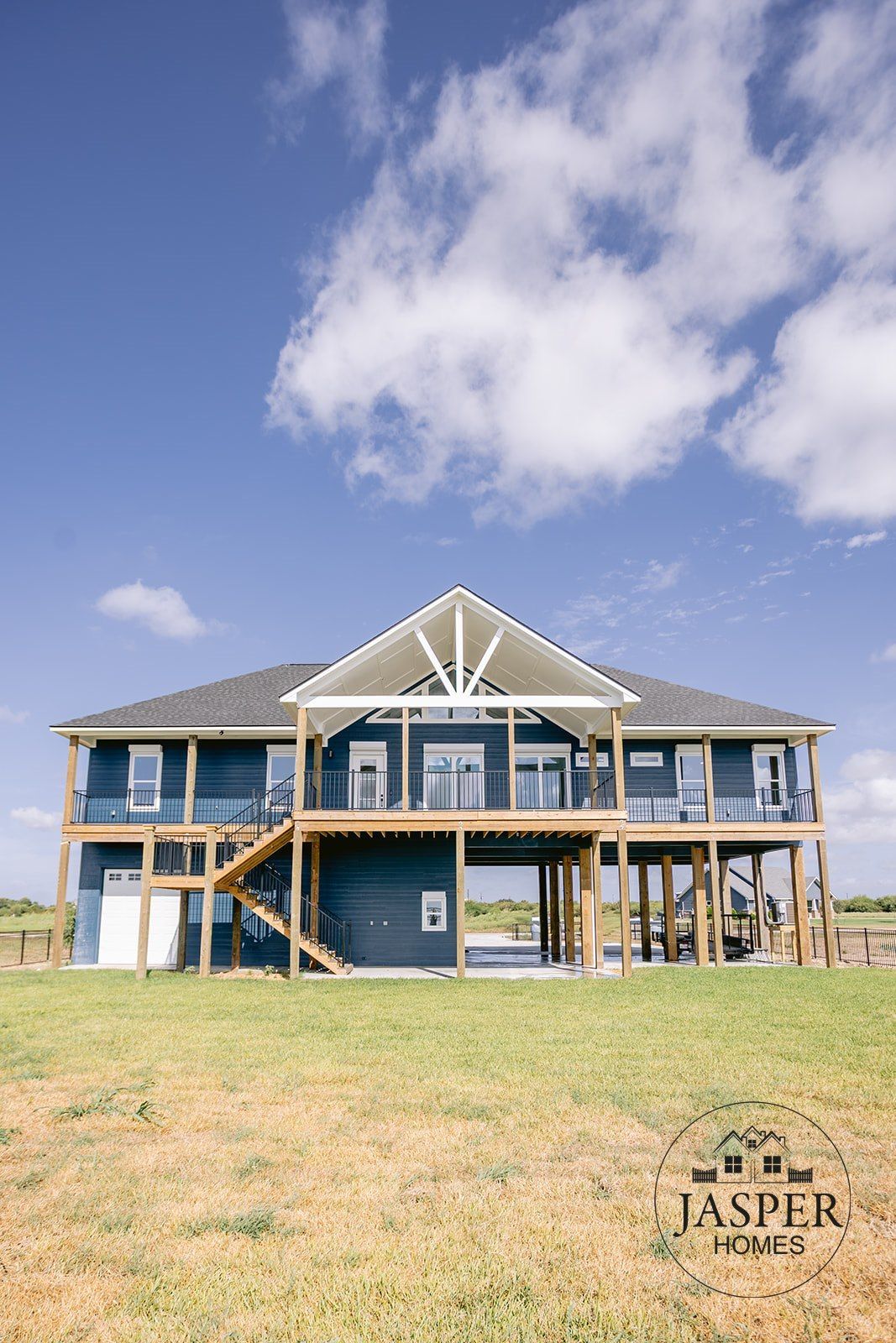 Port Lavaca custom home on Windswept Drive by Jasper Homes — photo 13
