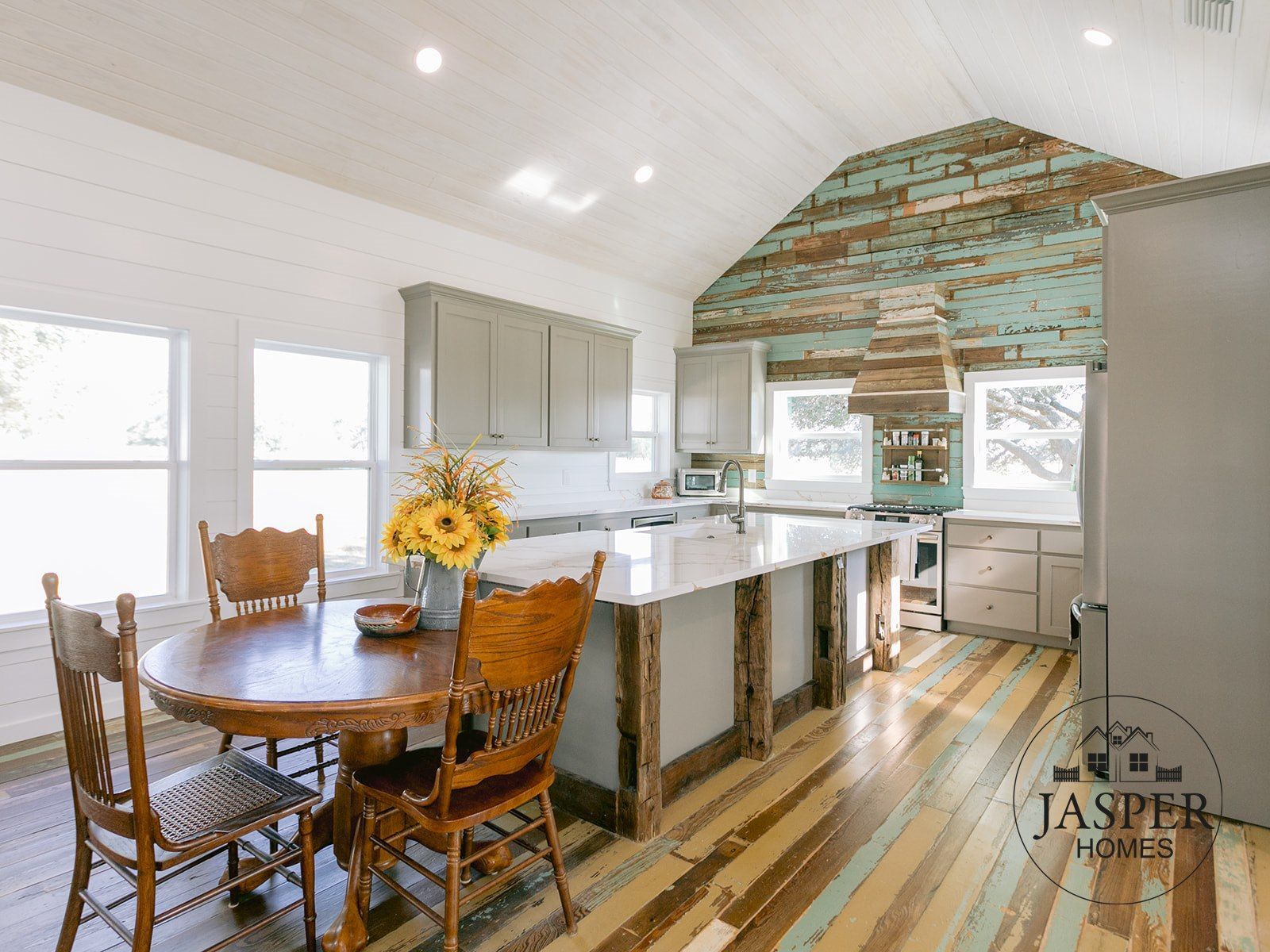 Mustang Mott ranch home renovation by Jasper Homes — photo 23