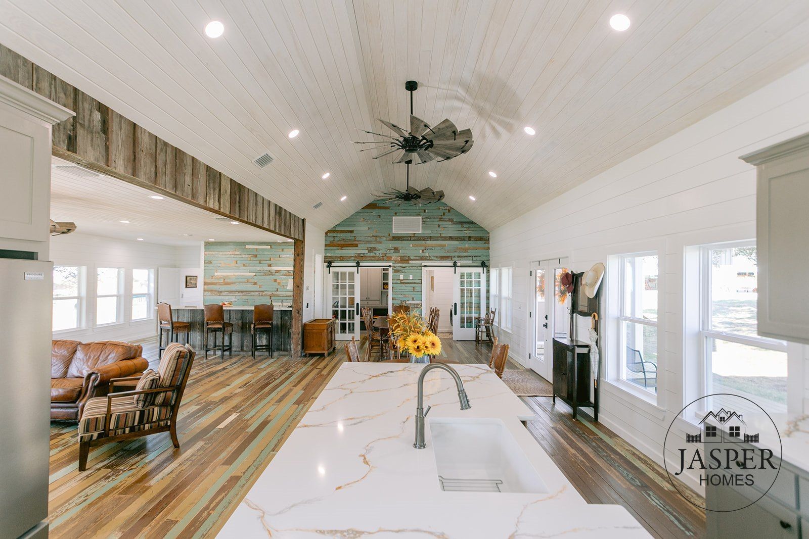 Mustang Mott ranch home renovation by Jasper Homes — photo 29