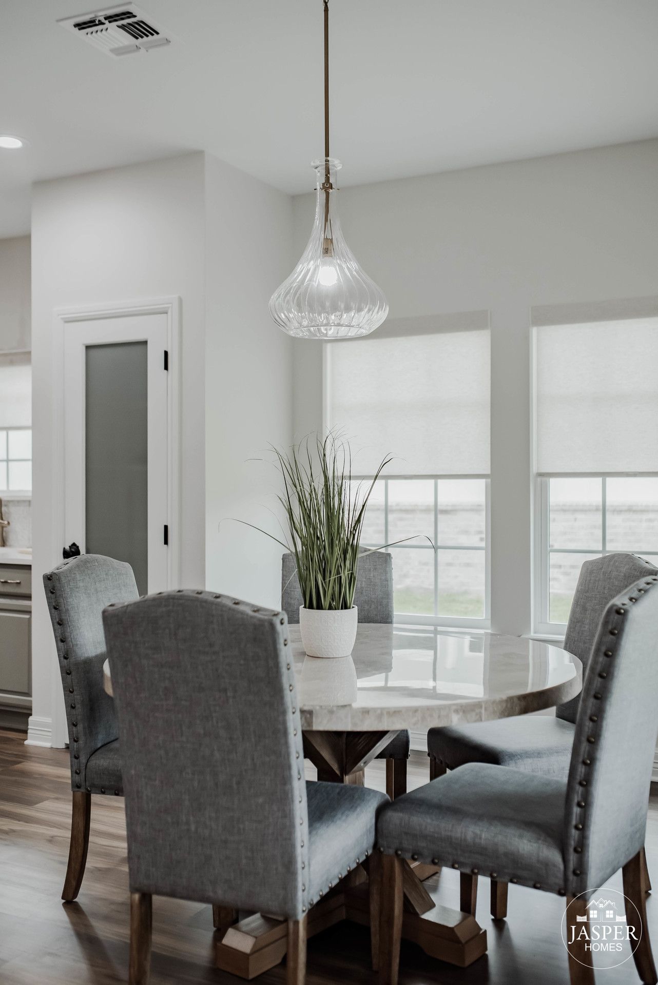 Victoria custom home built by Jasper Homes — photo 31