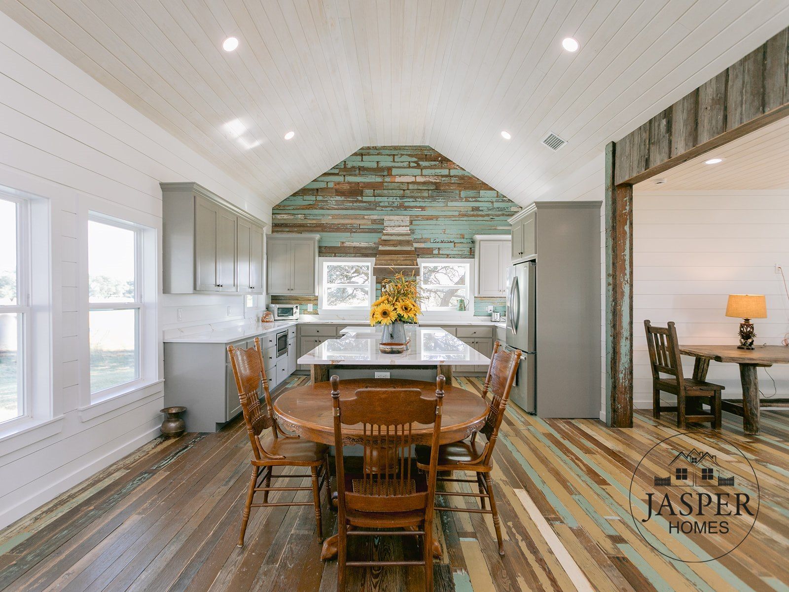 Mustang Mott ranch home renovation by Jasper Homes — photo 21