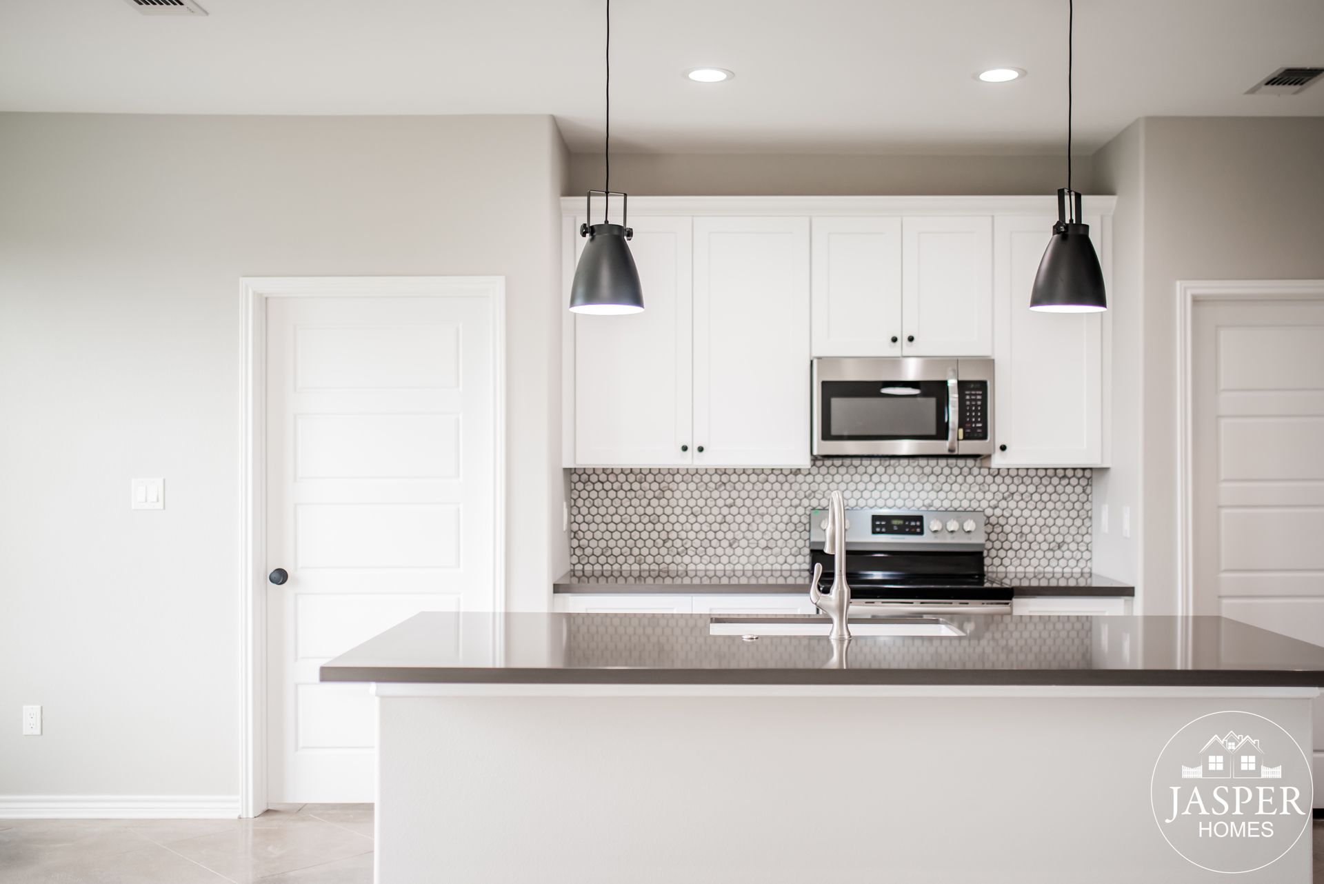 Victoria spec home built by Jasper Homes — photo 24