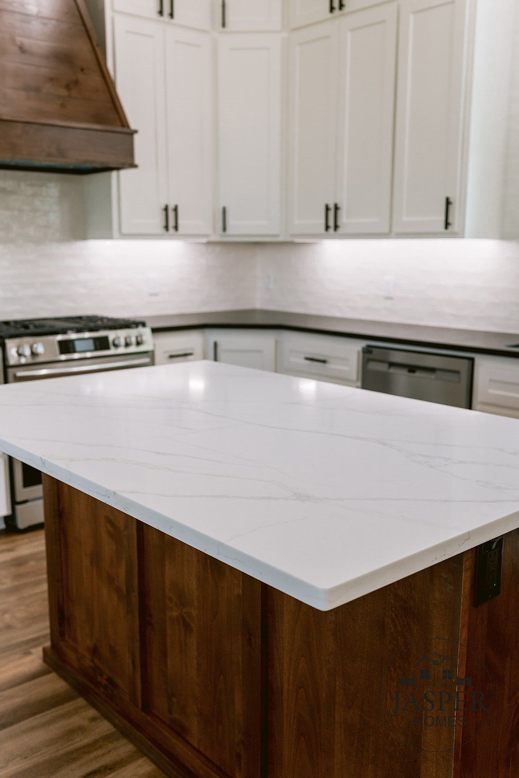 Yoakum custom home on Edgar Leesville Road by Jasper Homes — photo 15