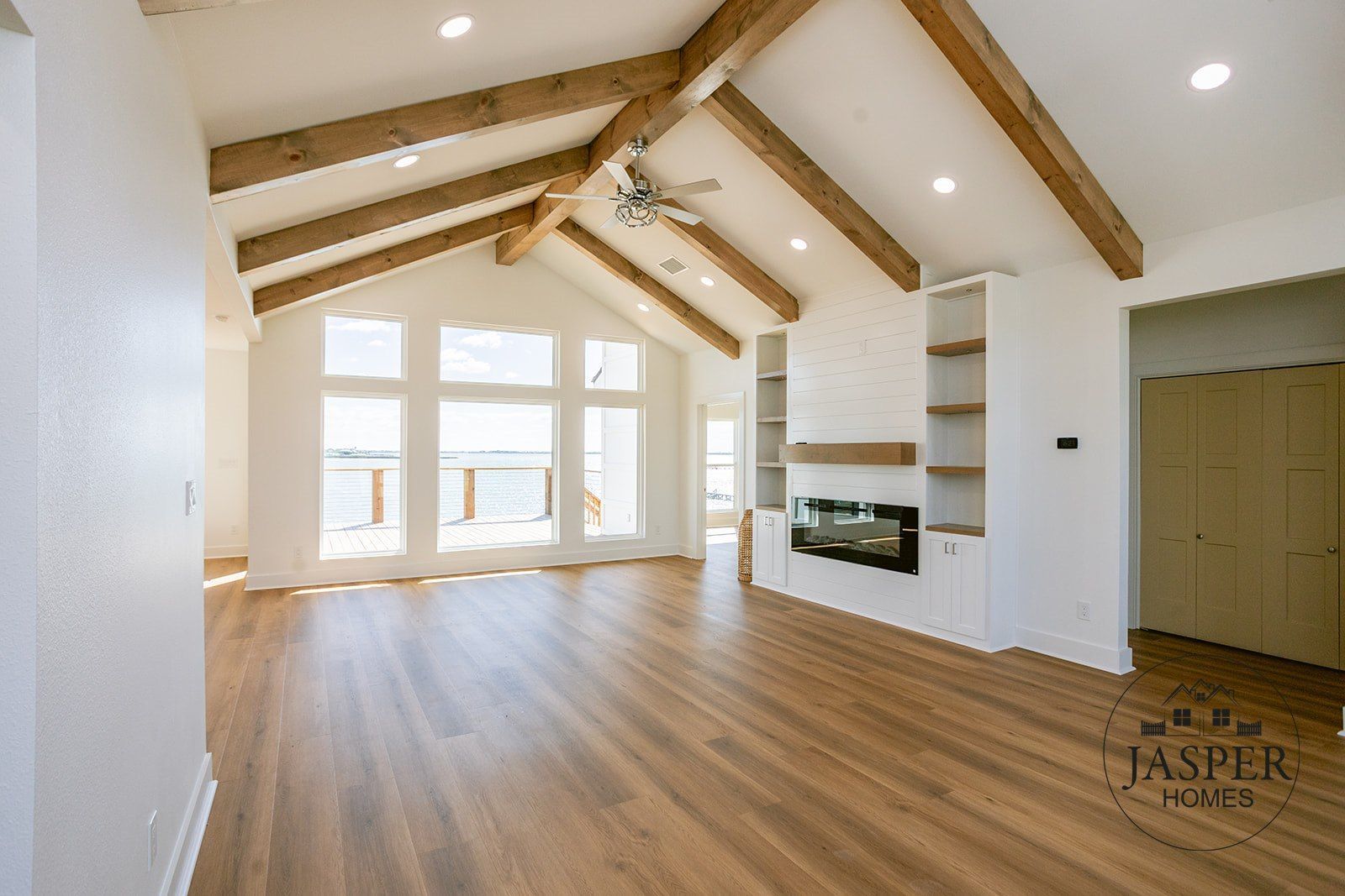 Palacios custom home on Windswept Drive by Jasper Homes — photo 33