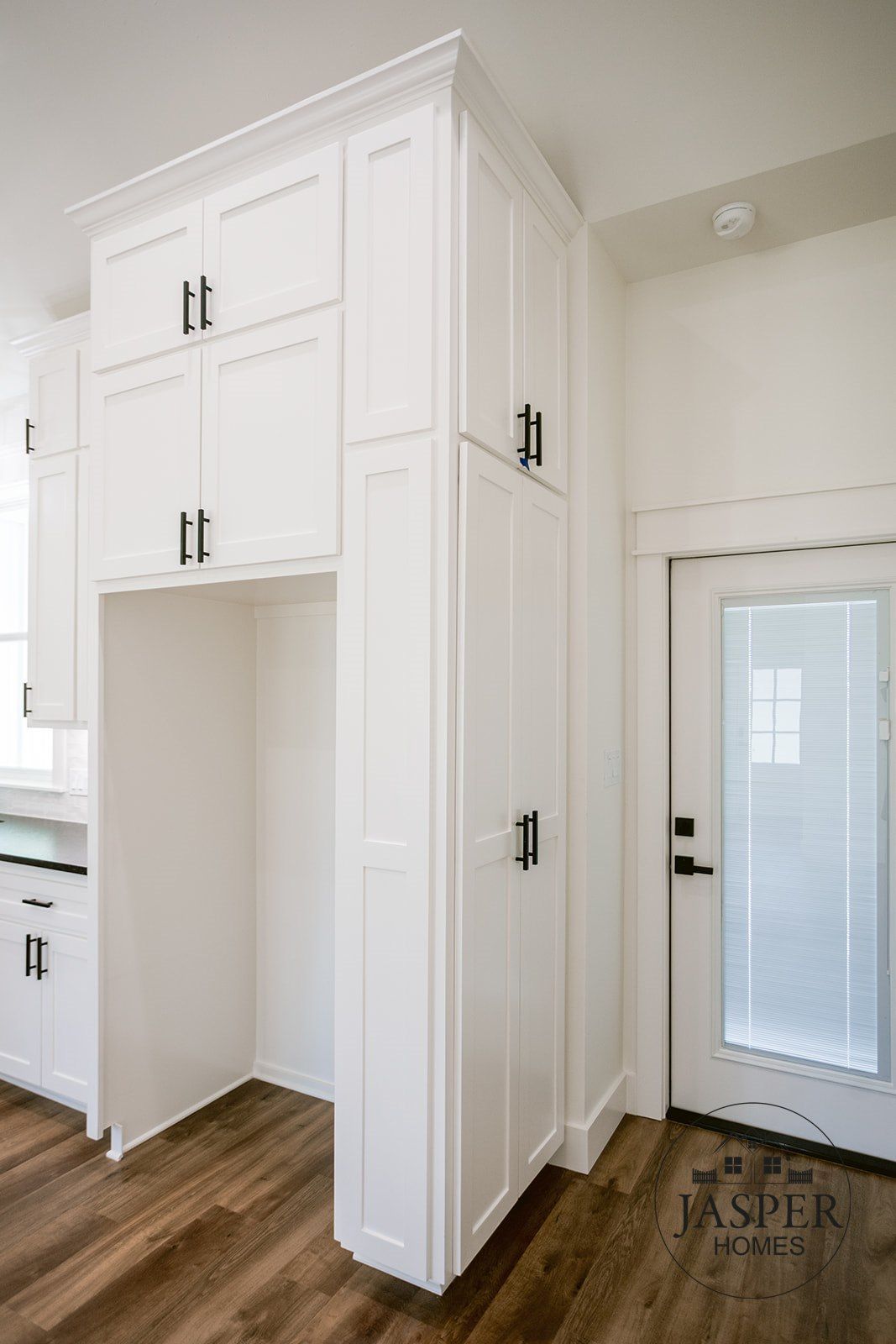 Yoakum custom home on Edgar Leesville Road by Jasper Homes — photo 27