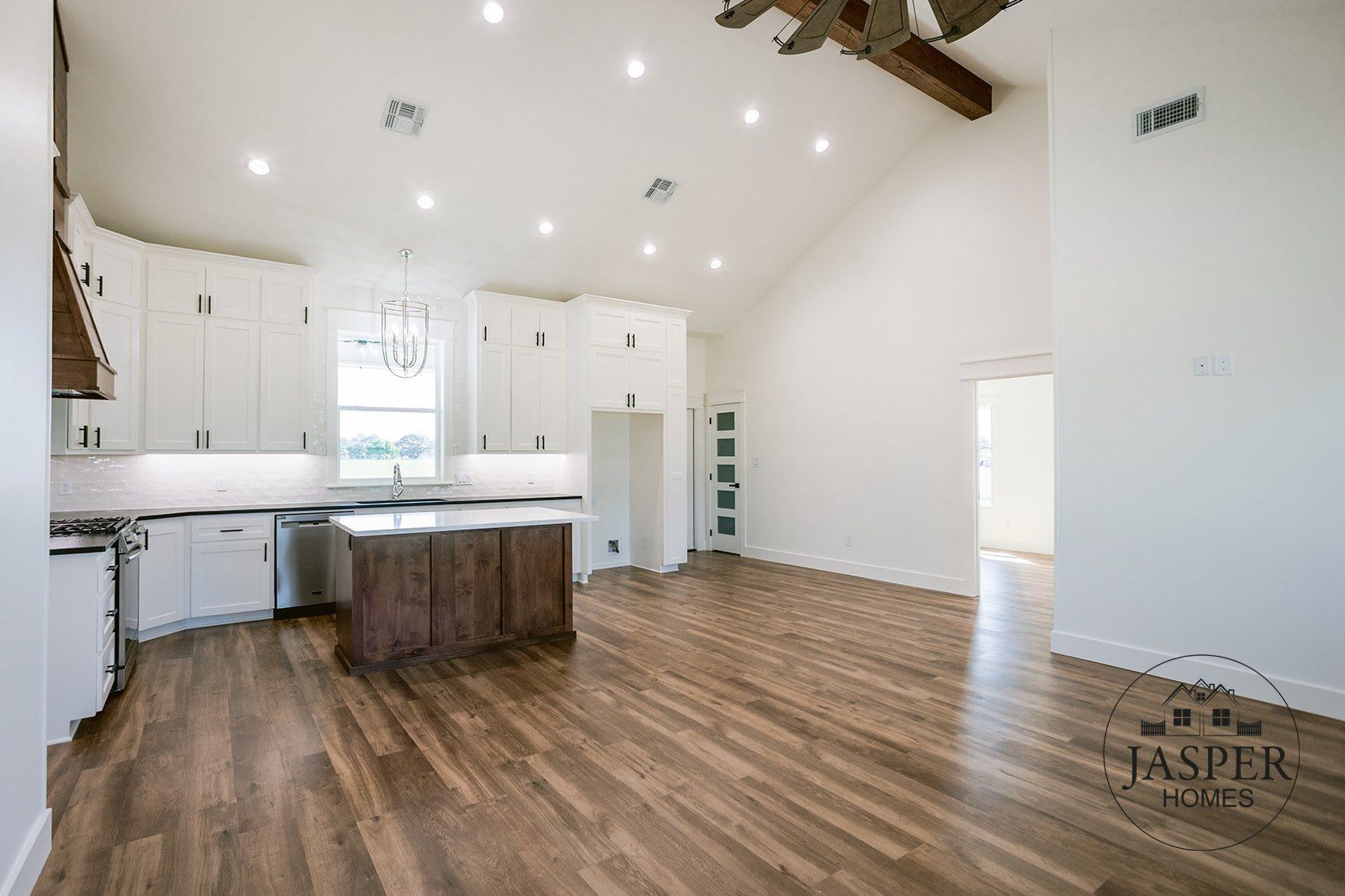 Yoakum custom home on Edgar Leesville Road by Jasper Homes — photo 3