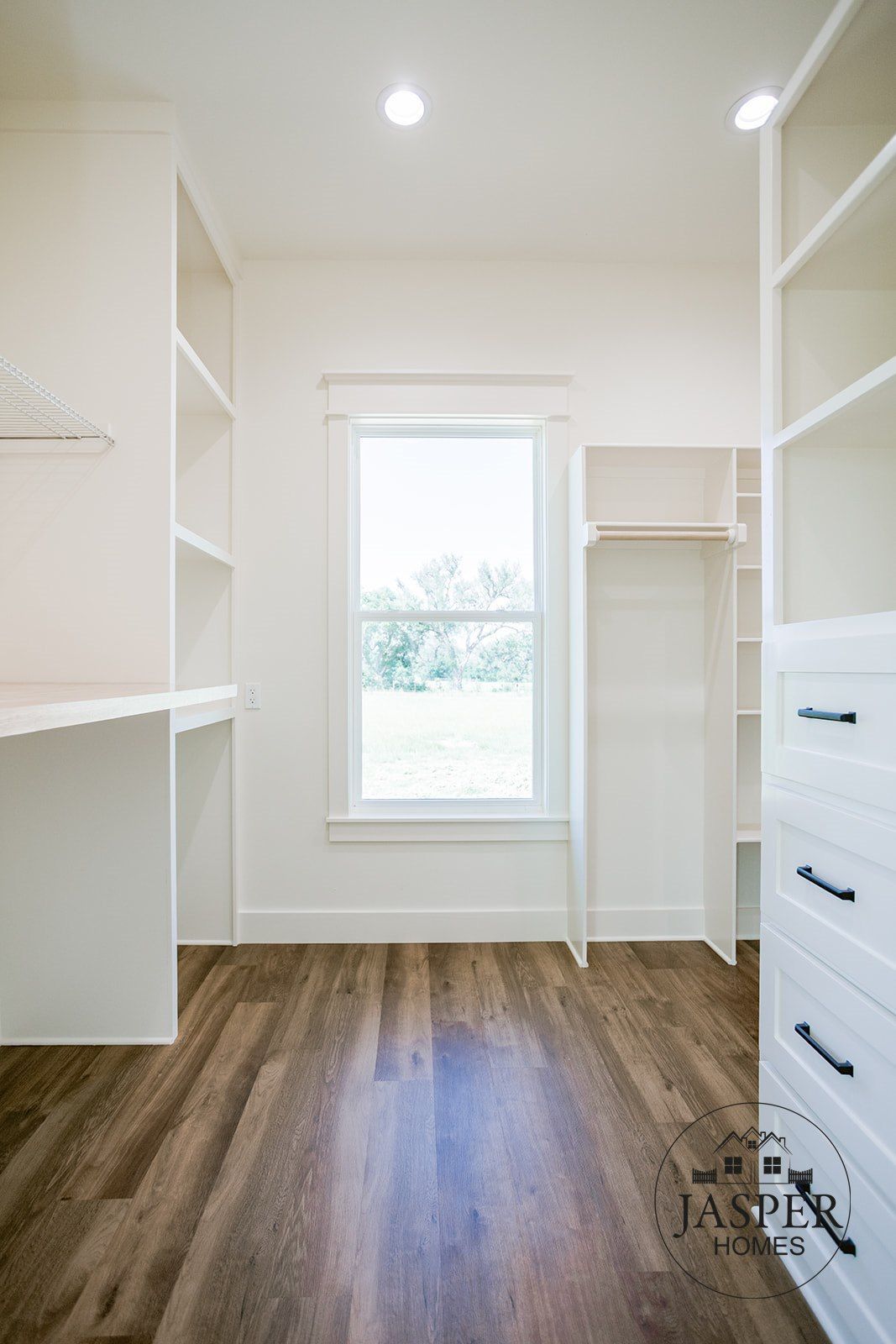 Yoakum custom home on Edgar Leesville Road by Jasper Homes — photo 34