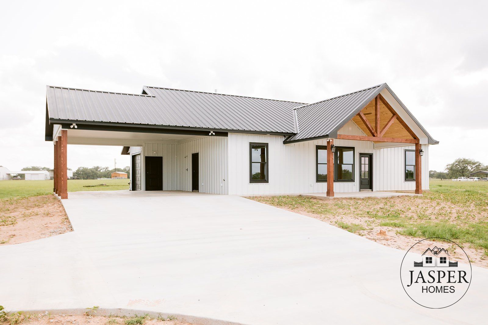 Yoakum custom home on Edgar Leesville Road by Jasper Homes — photo 91
