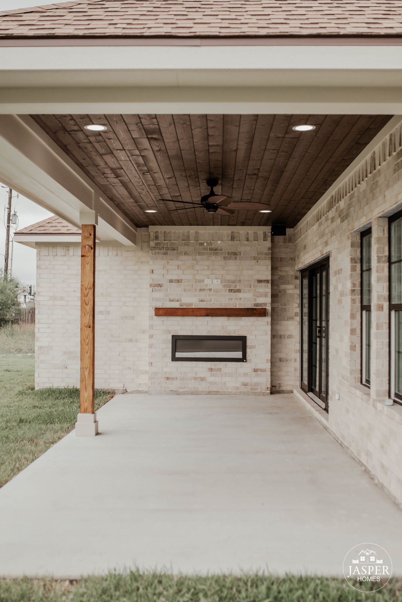 Victoria custom home built by Jasper Homes — photo 11
