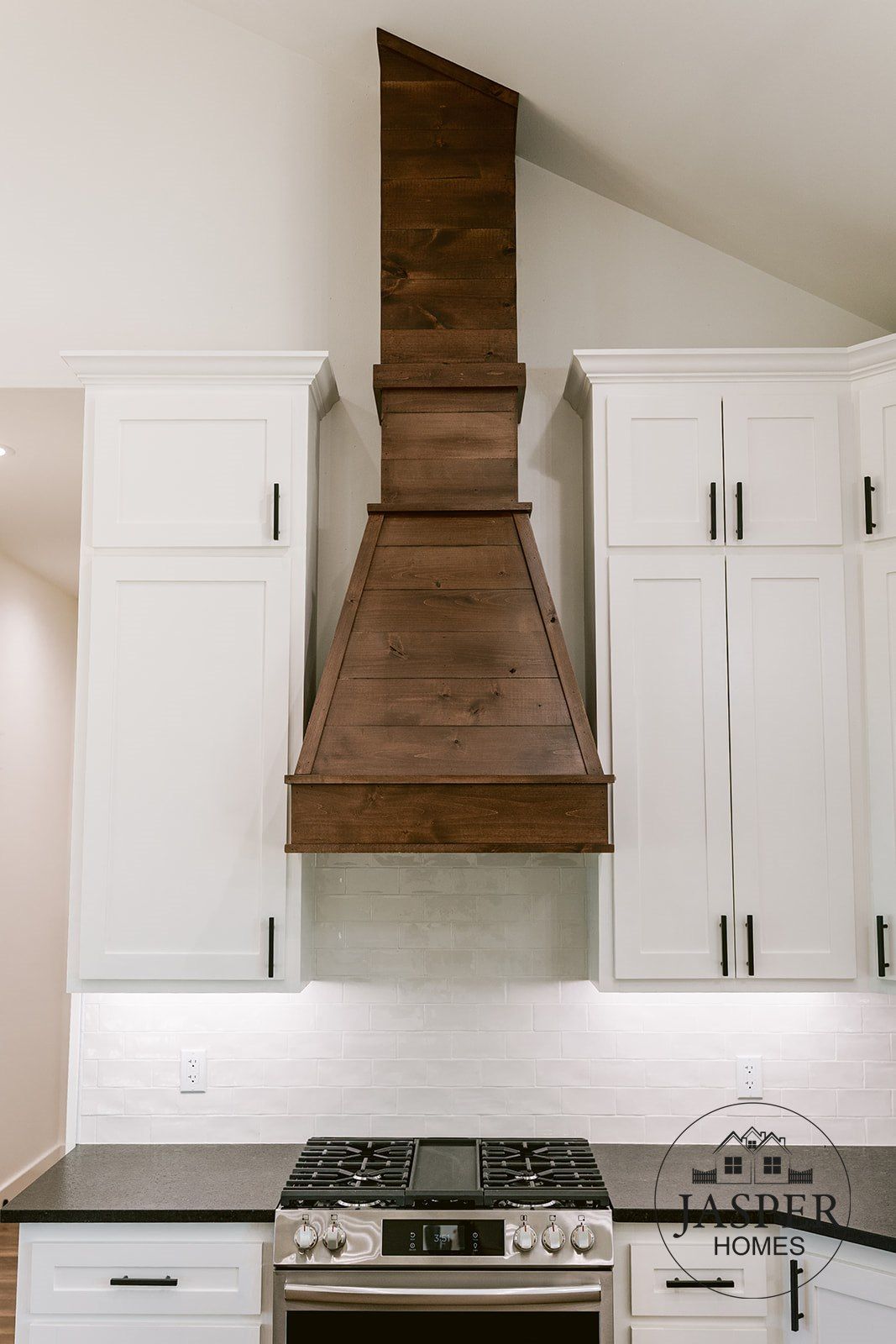 Yoakum custom home on Edgar Leesville Road by Jasper Homes — photo 14