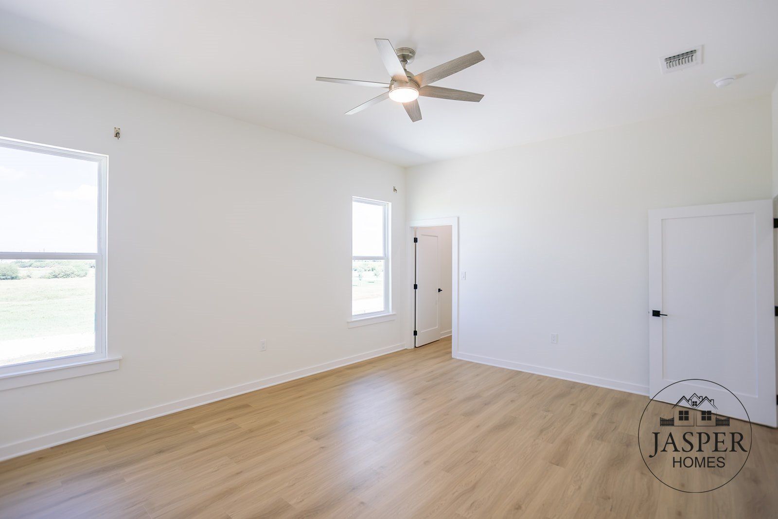 Port Lavaca custom home on Windswept Drive by Jasper Homes — photo 83