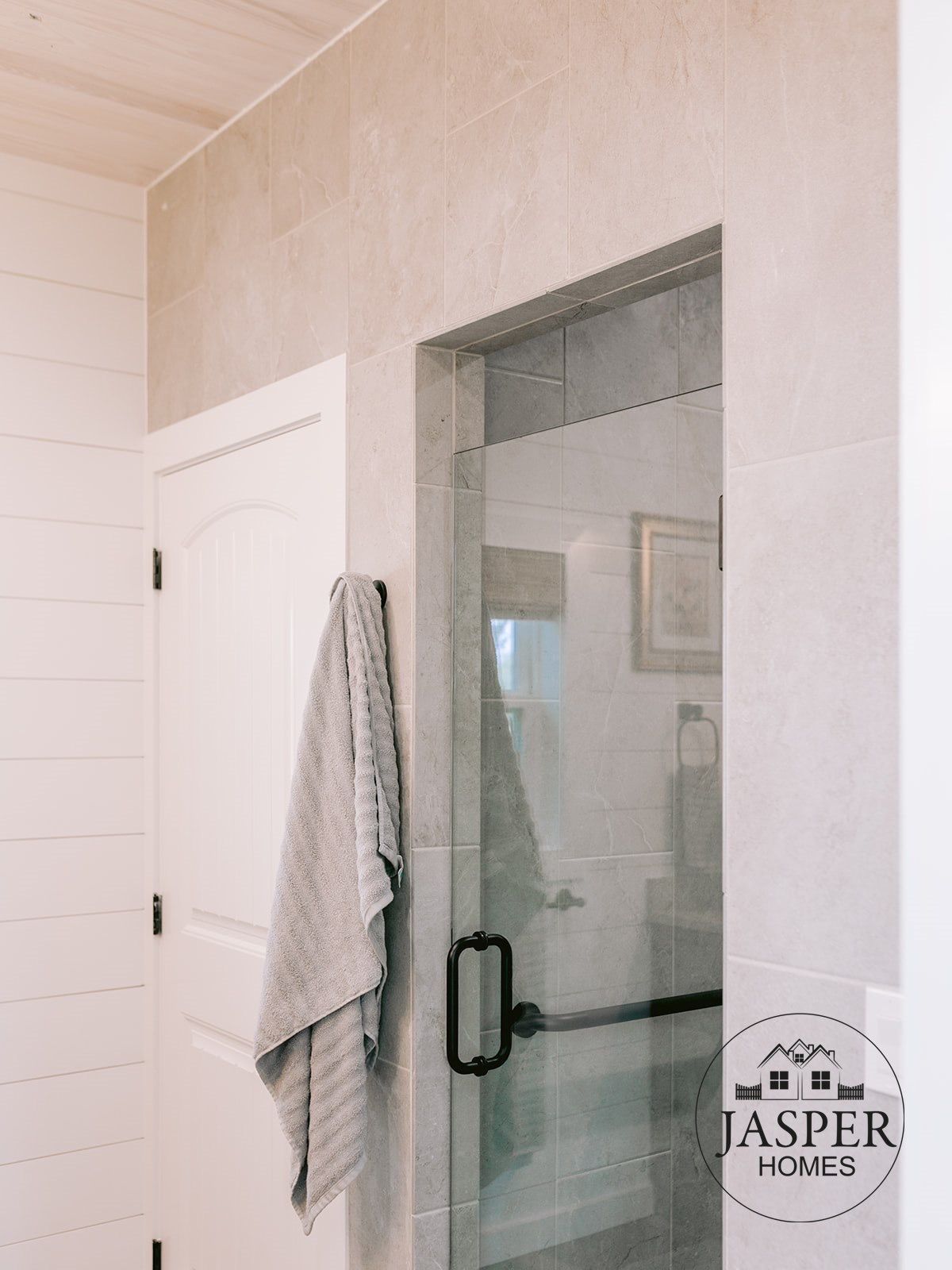 Mustang Mott ranch home renovation by Jasper Homes — photo 132