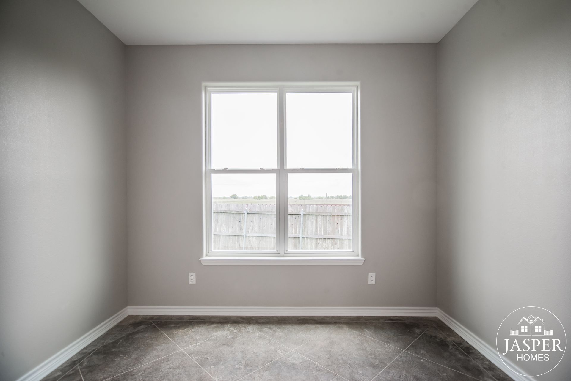 Victoria spec home built by Jasper Homes — photo 34