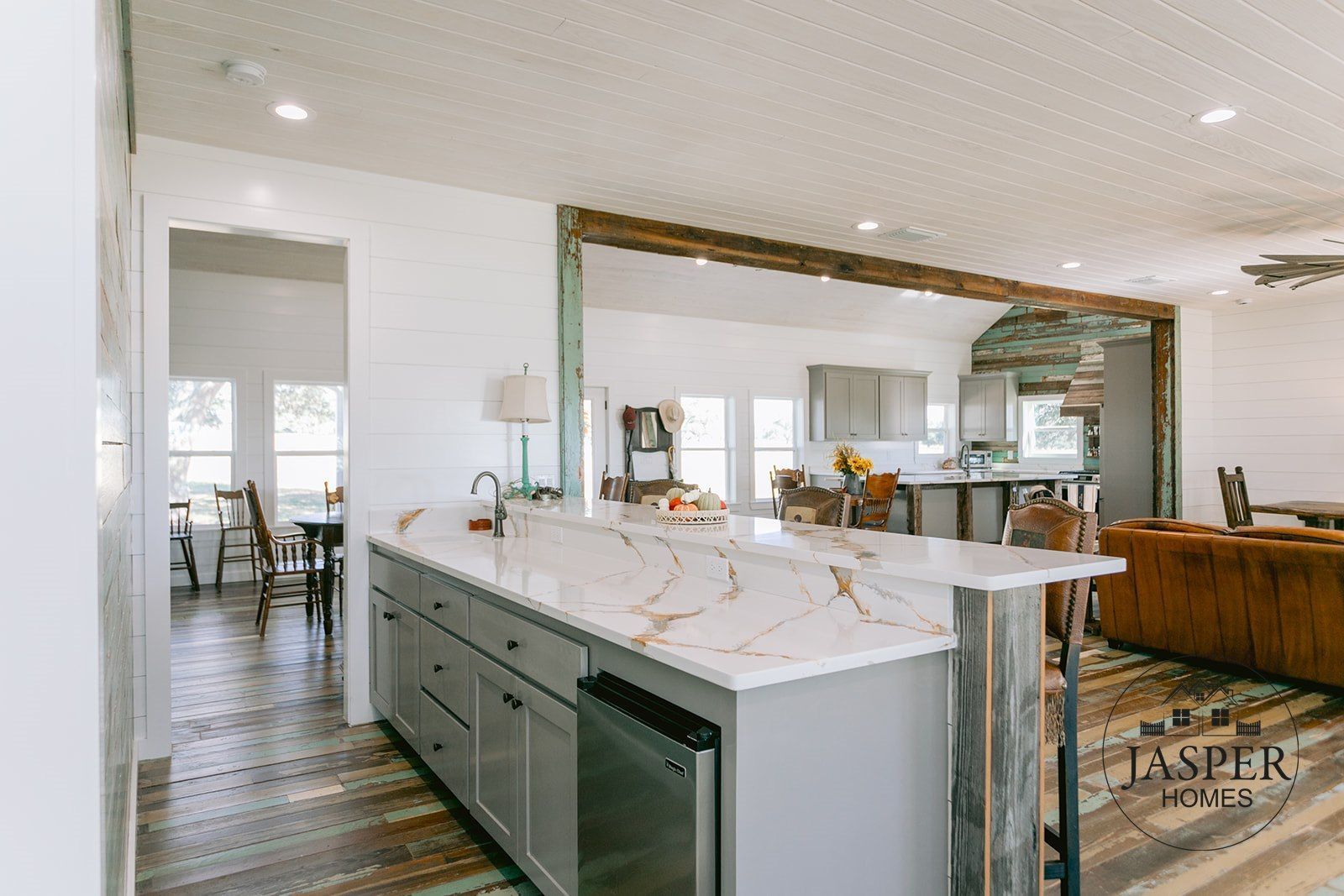 Mustang Mott ranch home renovation by Jasper Homes — photo 61