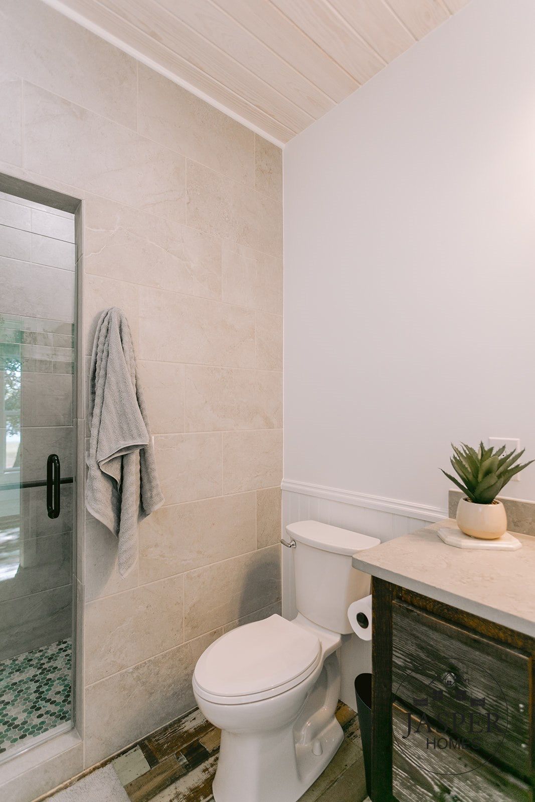 Mustang Mott ranch home renovation by Jasper Homes — photo 75