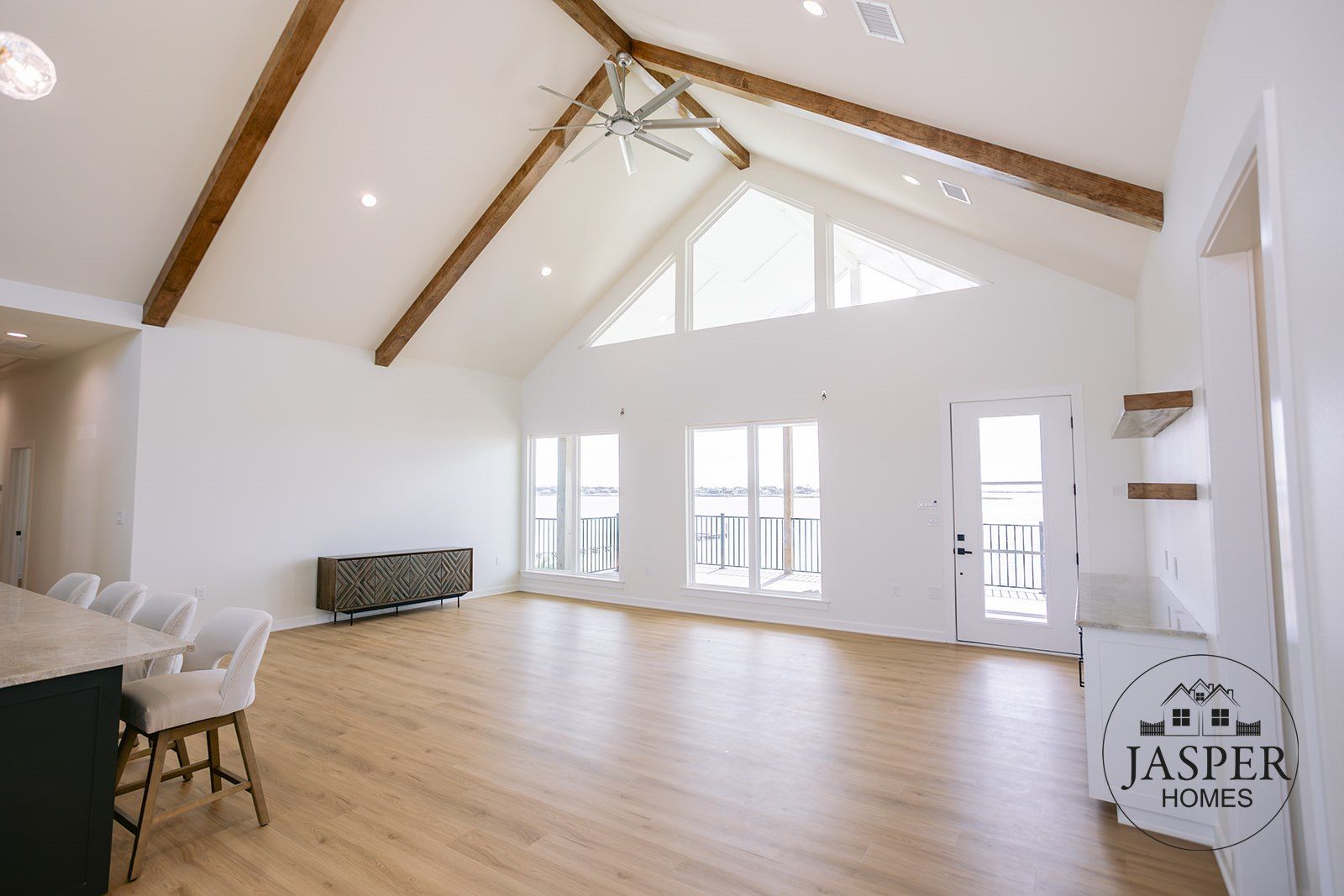 Port Lavaca custom home on Windswept Drive by Jasper Homes — photo 109