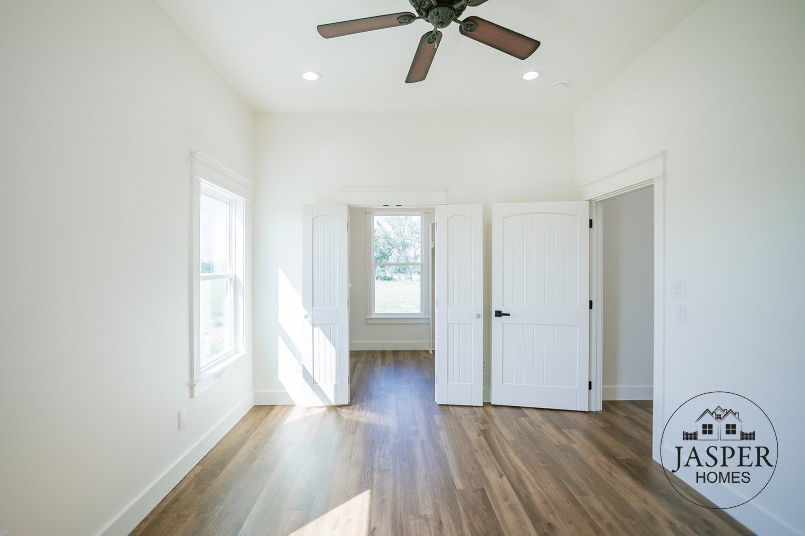 Yoakum custom home on Edgar Leesville Road by Jasper Homes — photo 32