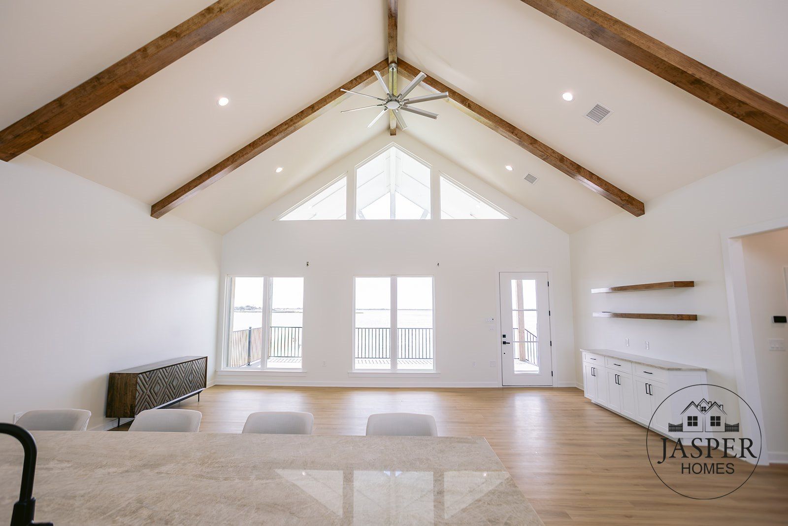 Port Lavaca custom home on Windswept Drive by Jasper Homes — photo 108